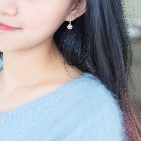 925 Sterling Silver Cubic Zirconia Pearl Earrings - Picture 2 of 4